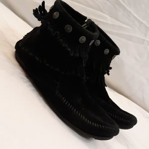 Minnetonka black ankle boots